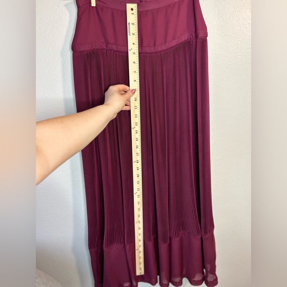 Anthropologie Maple Crepe Pleats Abounding Maxi Skirt burgundy Red women’s sz 4 - Picture 14 of 14
